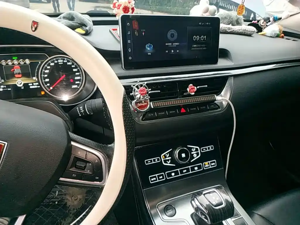Hongqi Hongqi H5 — миниатюра 13
