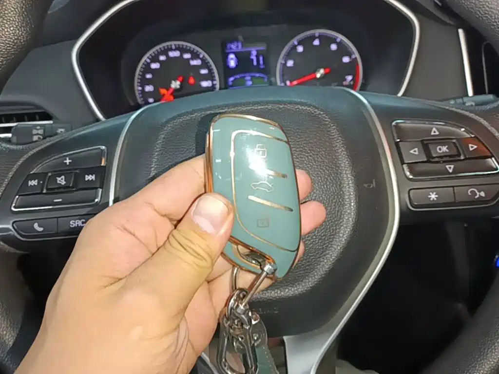 Roewe RX3 — миниатюра 9