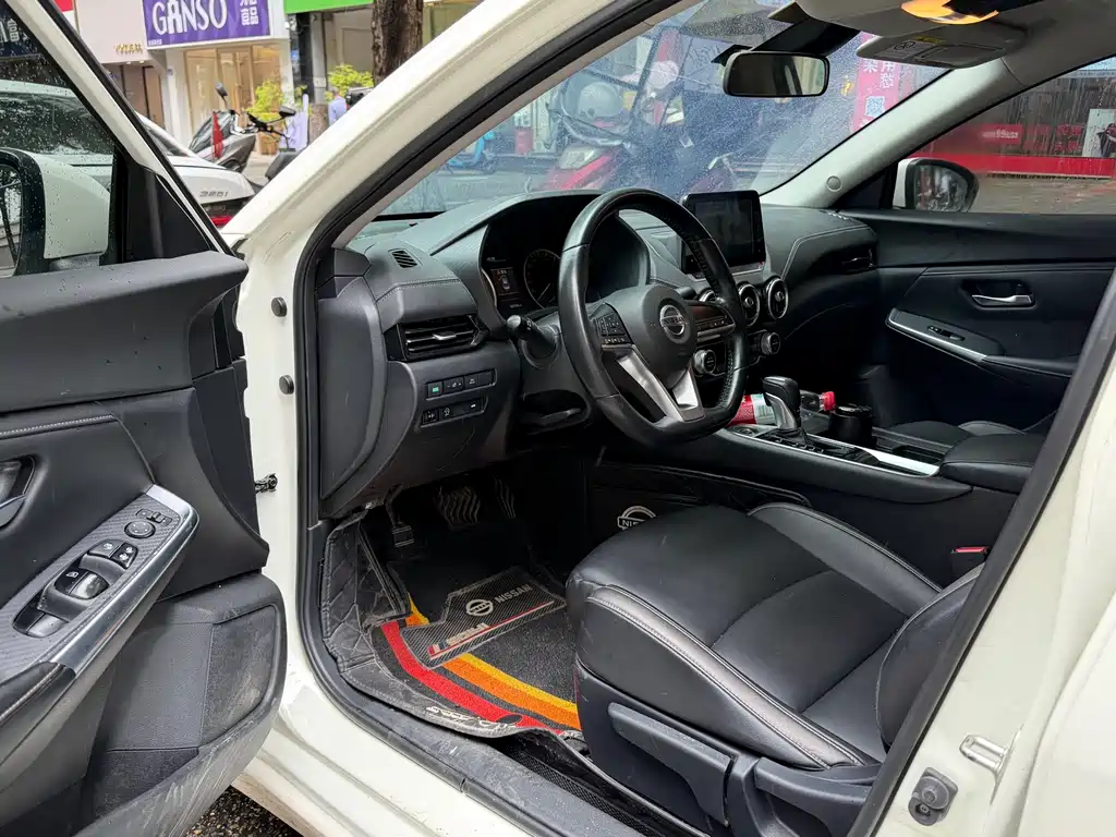 Nissan Sylphy 2020 1.6L XL CVT Enjoy