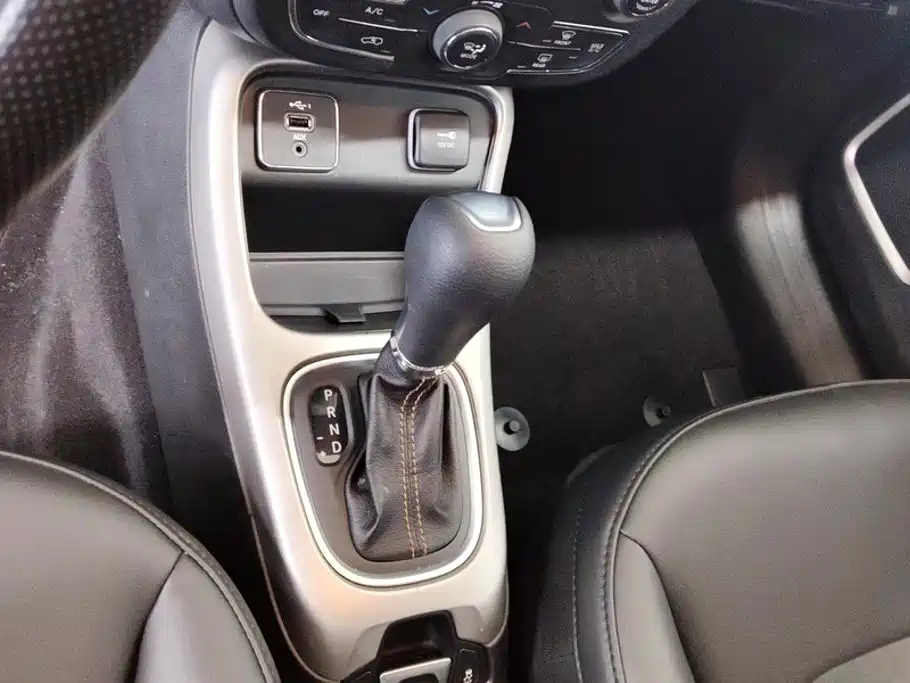 Jeep Compass — миниатюра 16
