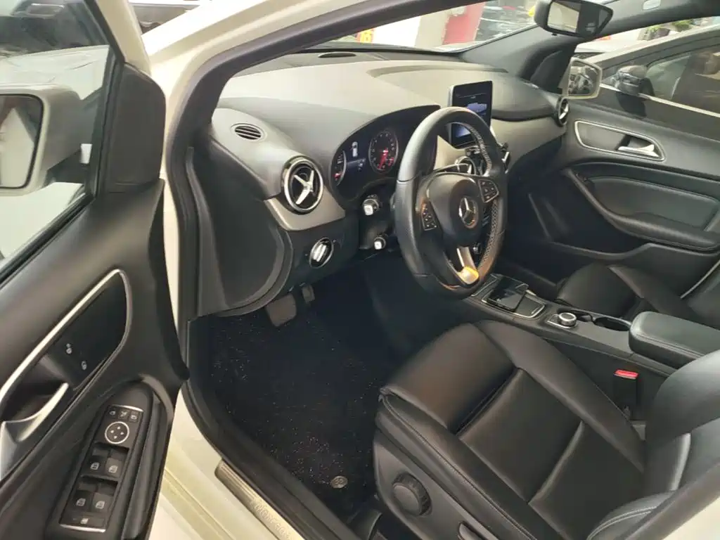 Mercedes-Benz B-Class — миниатюра 16