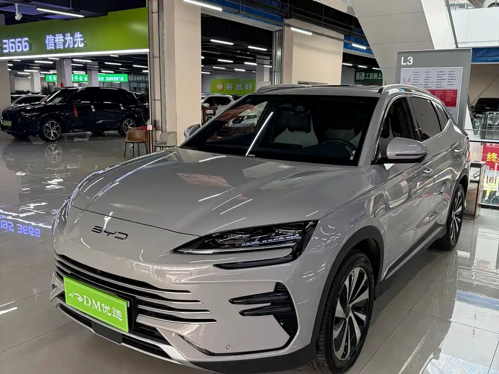 BYD Song Plus PLUS 2023 Champion DM-i 110KM Flagship PLUS