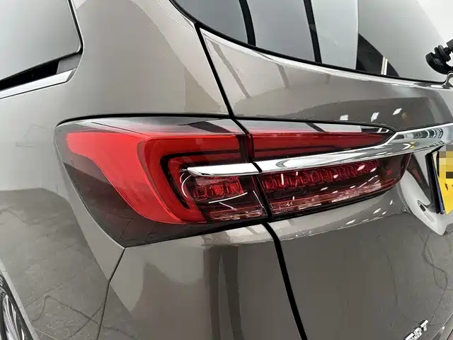 Buick GL8 — миниатюра 19