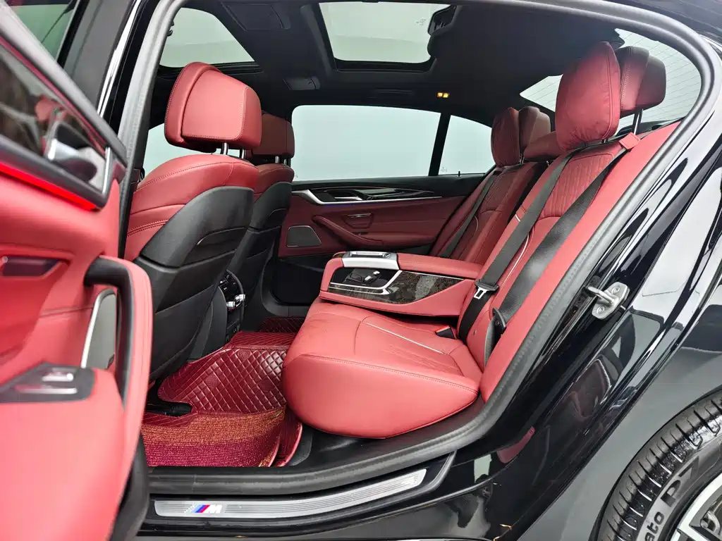 BMW 5 Series — миниатюра 5