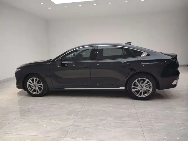 Ford Mondeo — миниатюра 8