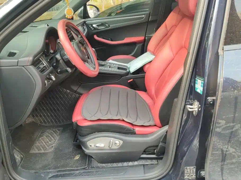 Porsche Macan — миниатюра 9