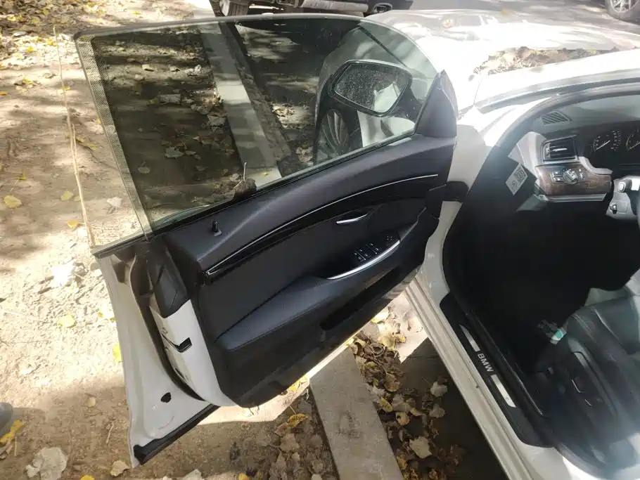 BMW 5 Series GT — миниатюра 7