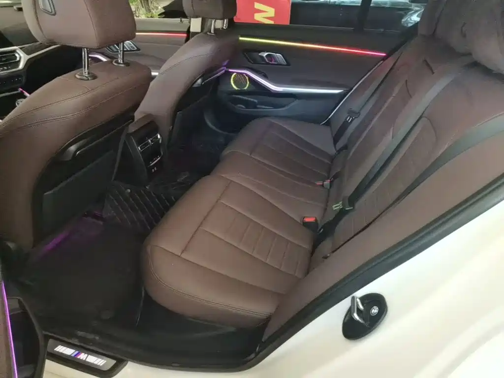 BMW 3 Series — миниатюра 17