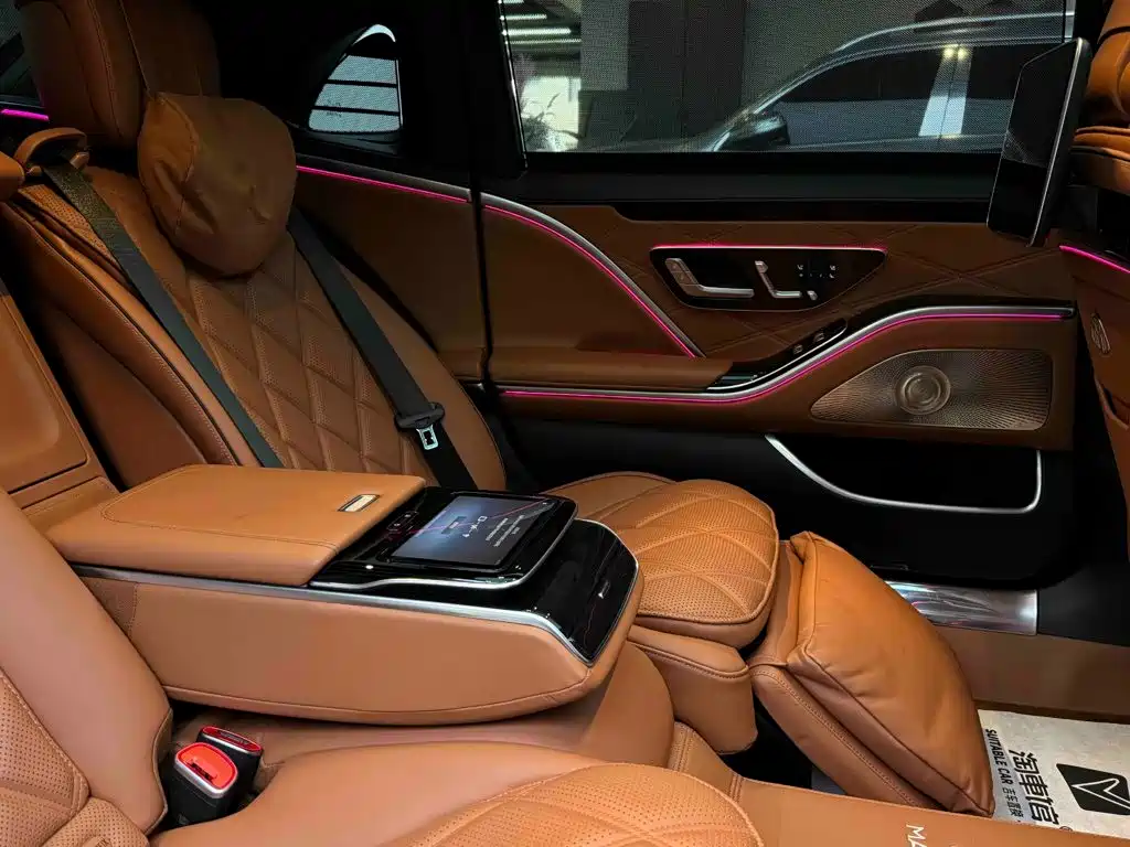 Mercedes-Benz S-Class — миниатюра 13