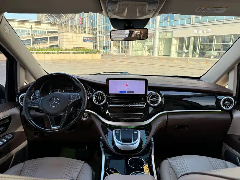 Mercedes-Benz Vito — миниатюра 10