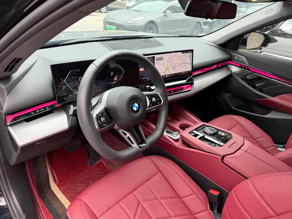 BMW 5 Series — миниатюра 9