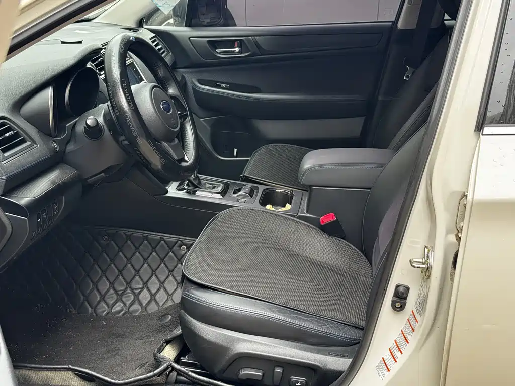 Subaru Legacy — миниатюра 9