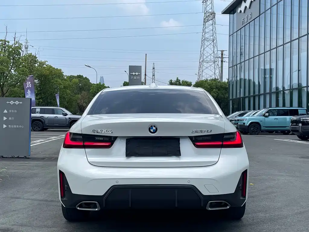 BMW 3 Series — миниатюра 18