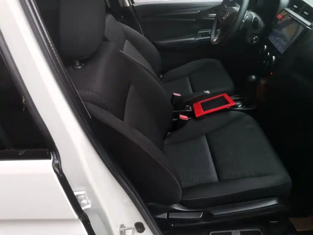 Honda Fit — миниатюра 25