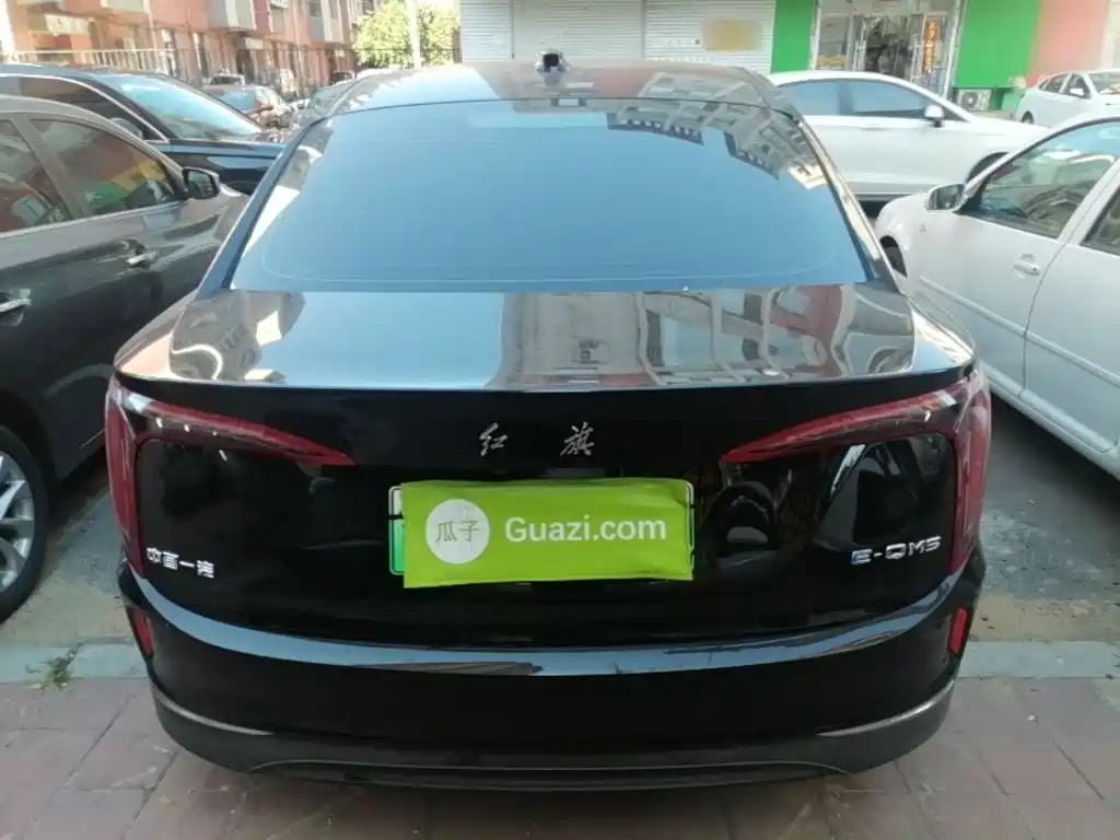 Hongqi Hongqi E-QM5 — миниатюра 6