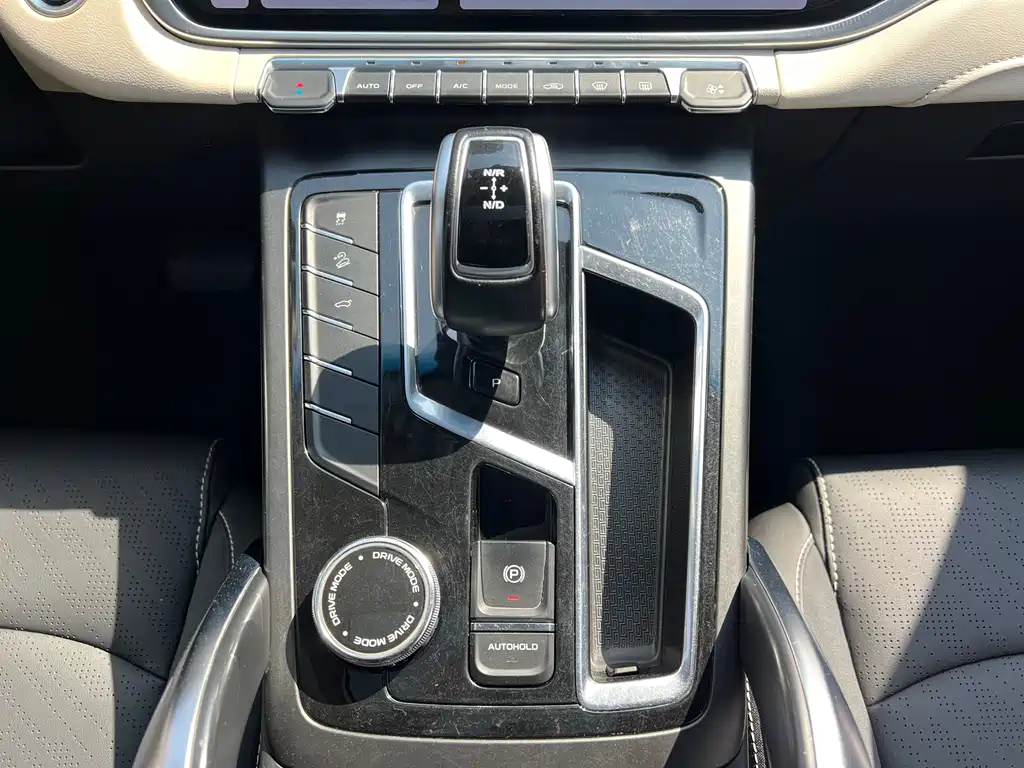 GEELY AUTOMOBILE BOYUE