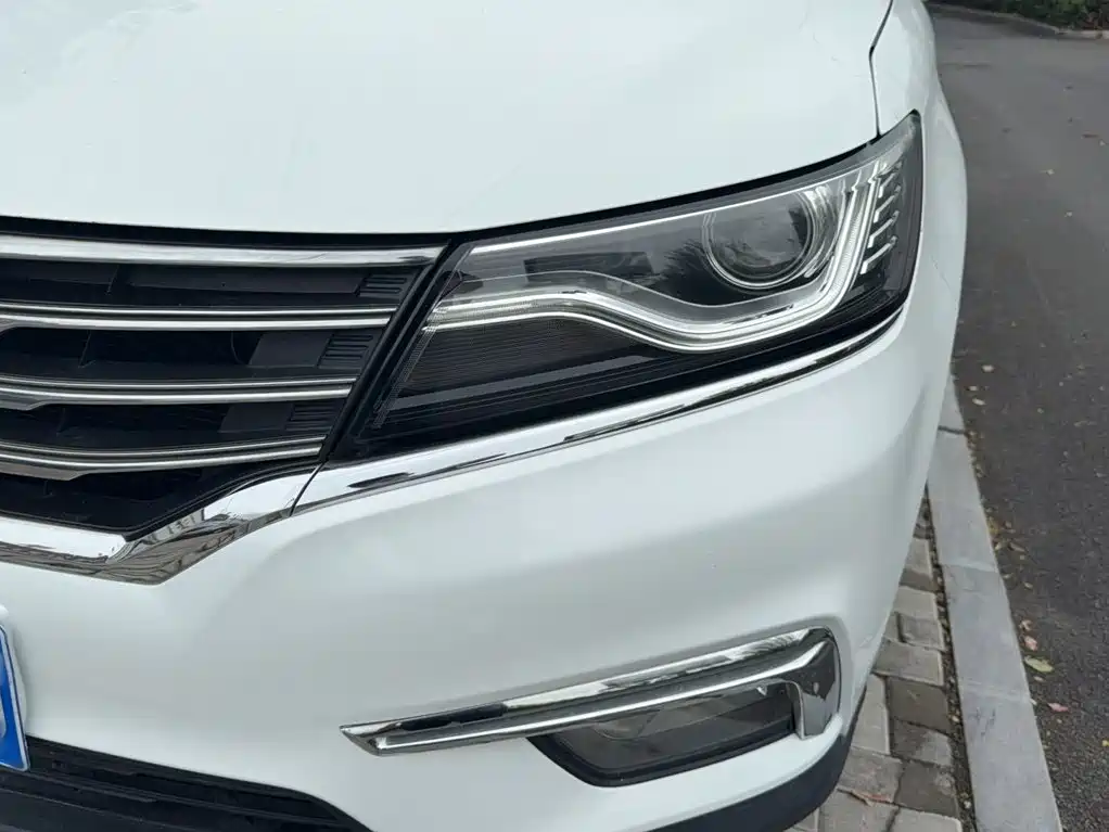 Roewe RX5 — миниатюра 13