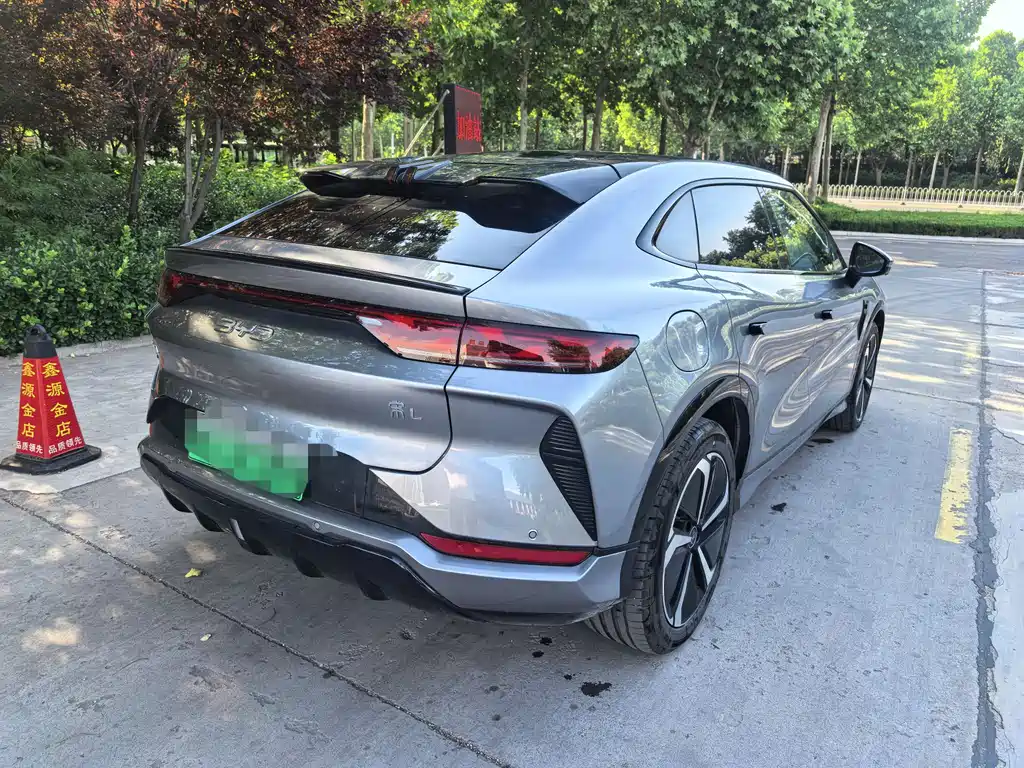 BYD Song L EV L EV 2025 662km