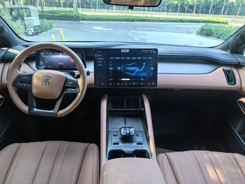 BYD Song L EV L EV 2025 662km