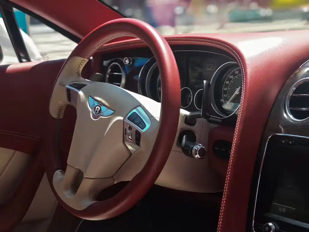 Bentley Continental — миниатюра 5