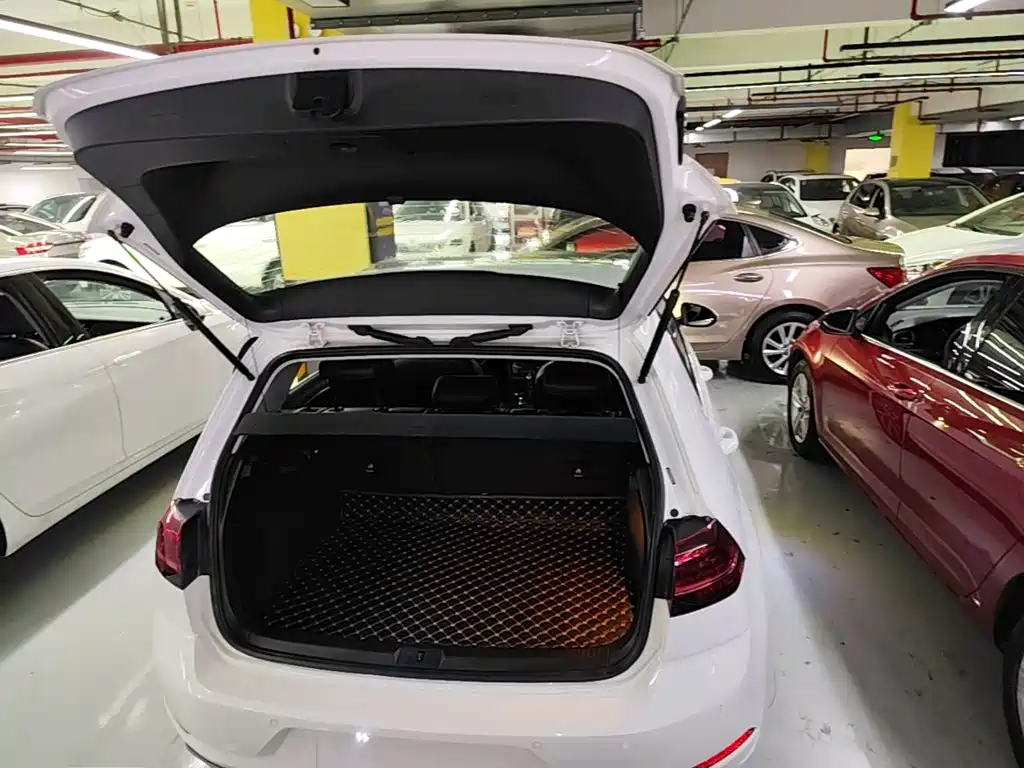 Volkswagen Golf — миниатюра 19