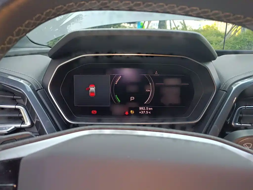 Audi Q4 e-tron — миниатюра 5