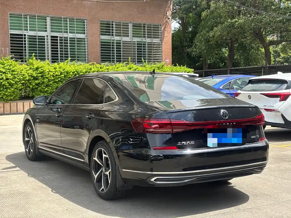 Volkswagen Passat 2024 380TSI Elite