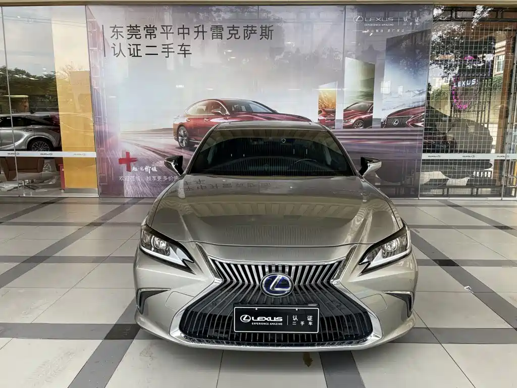 Lexus ES — миниатюра 2
