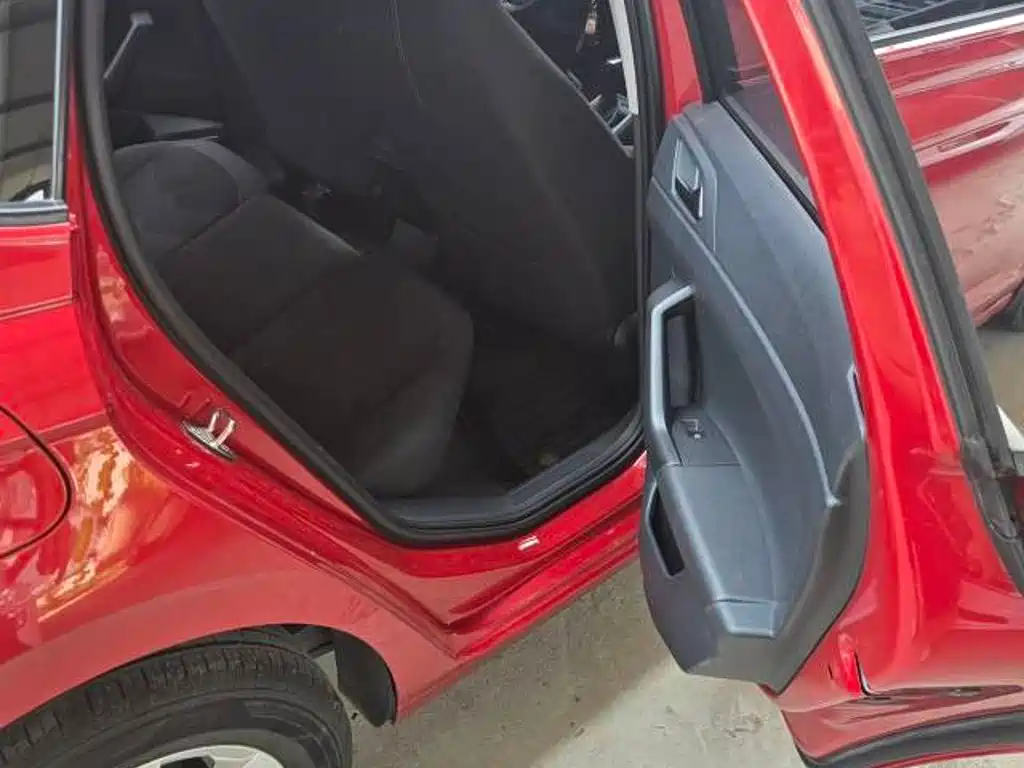 Volkswagen Polo — миниатюра 12