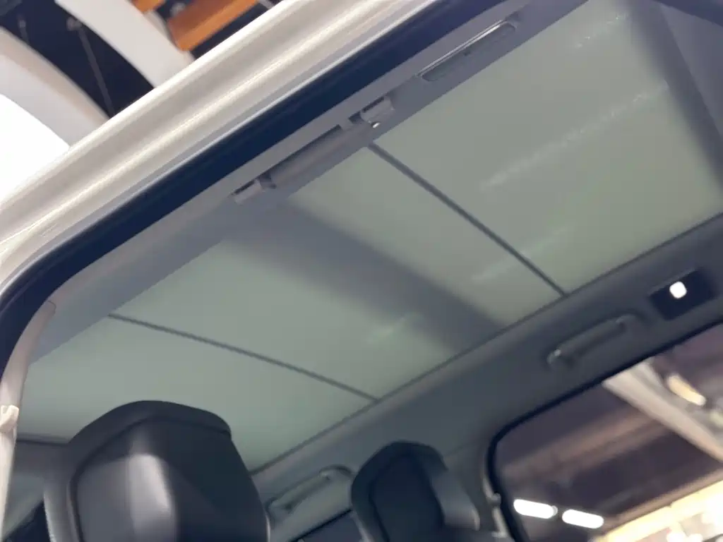 Land Rover Range Rover — миниатюра 20
