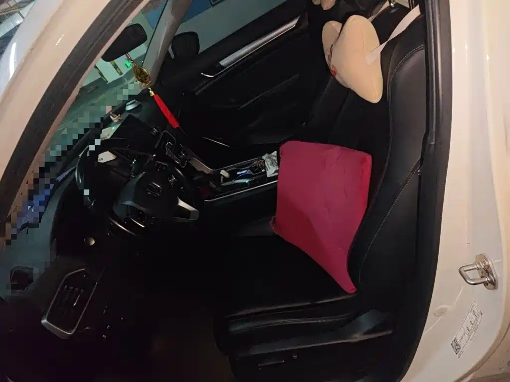 Honda Accord — миниатюра 8