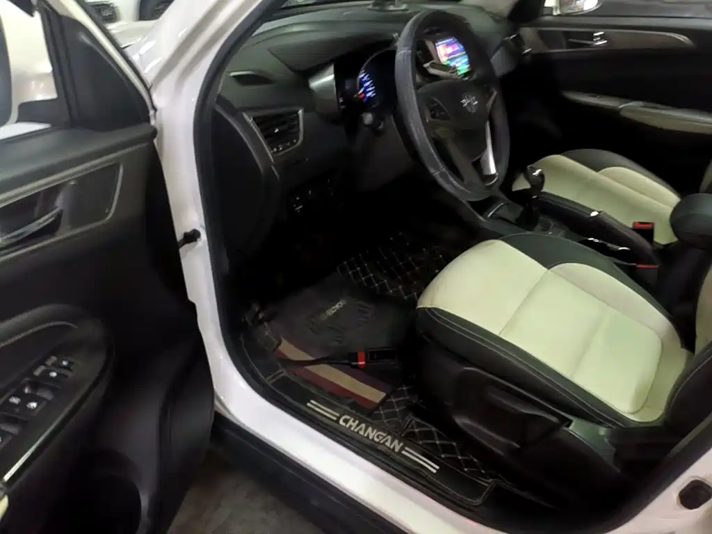 Changan CS35 — миниатюра 16