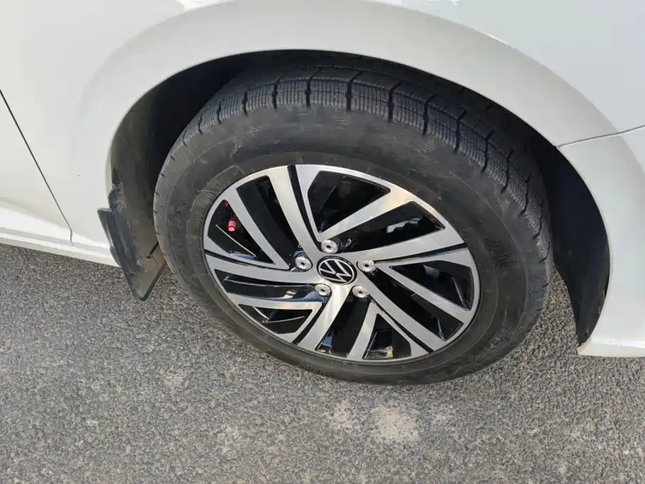 Volkswagen Lavida — миниатюра 6
