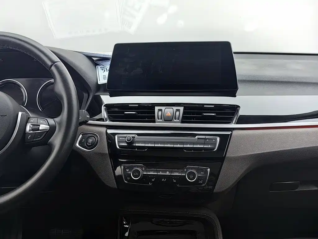 BMW X1 — миниатюра 12