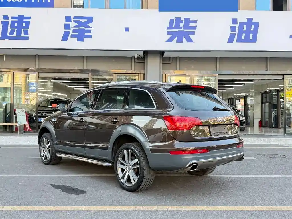 Audi Q7 — миниатюра 7