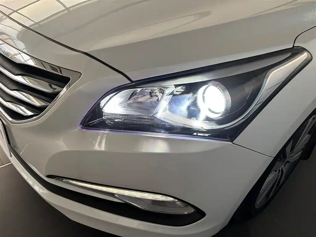 Hyundai Mistra — миниатюра 4