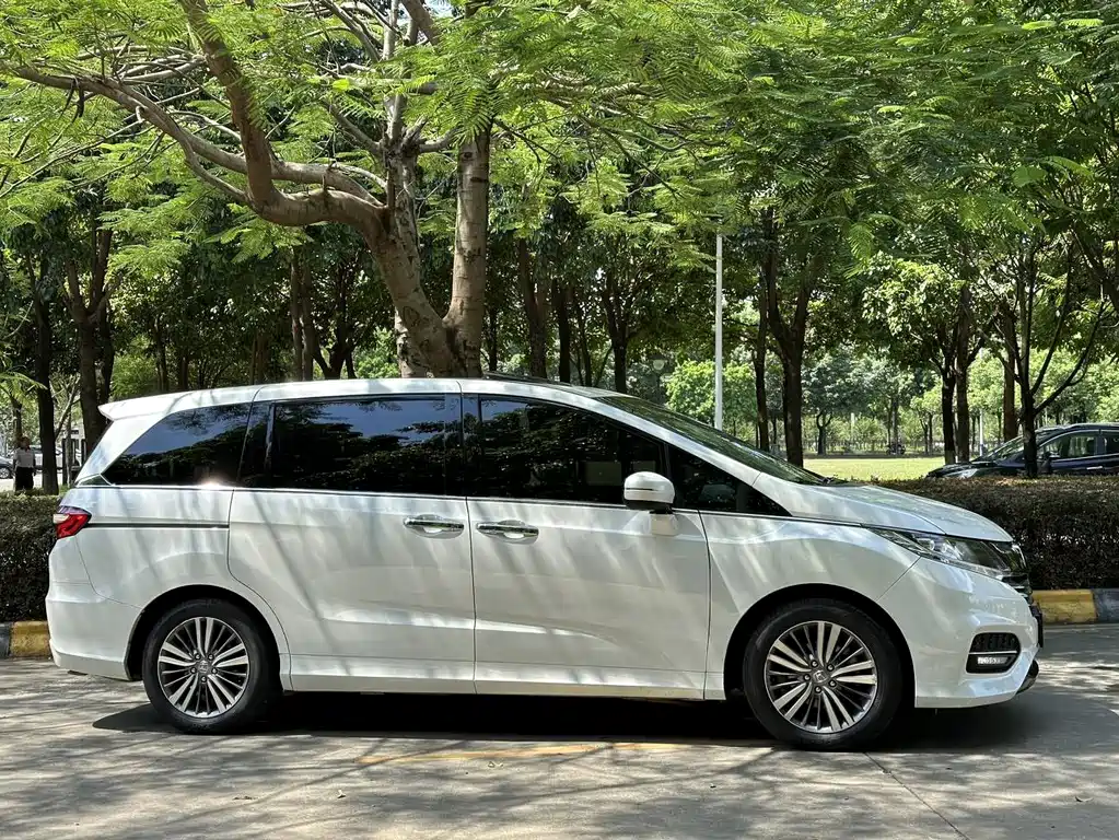 Honda Odyssey — миниатюра 50