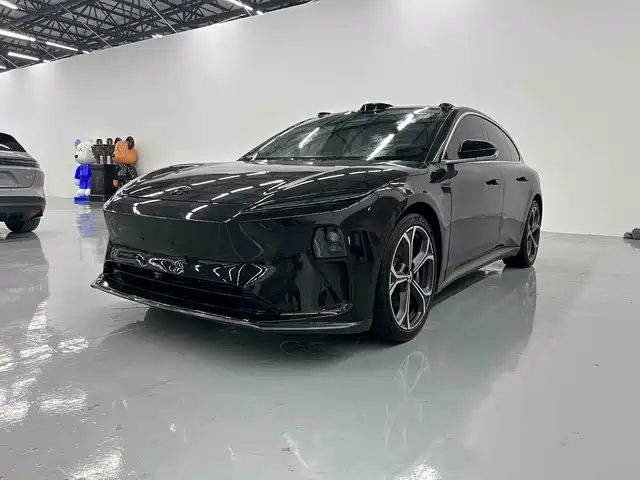 2025 Nio ET5