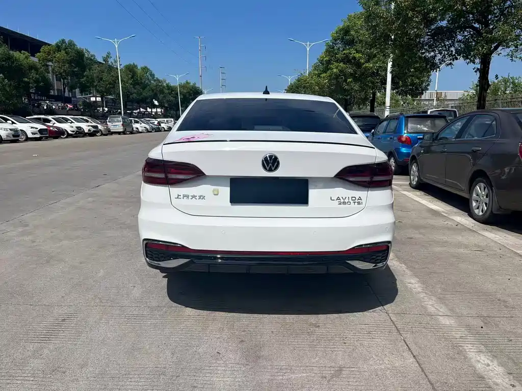 Volkswagen Lavida — миниатюра 8