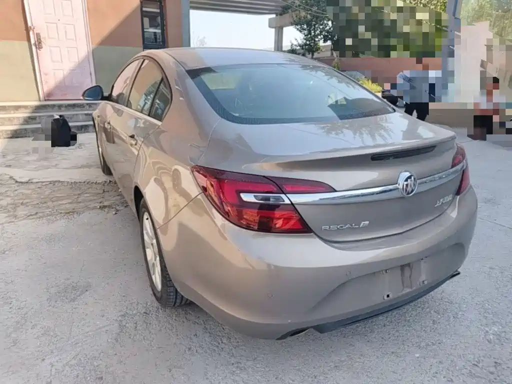 Buick Regal — миниатюра 5