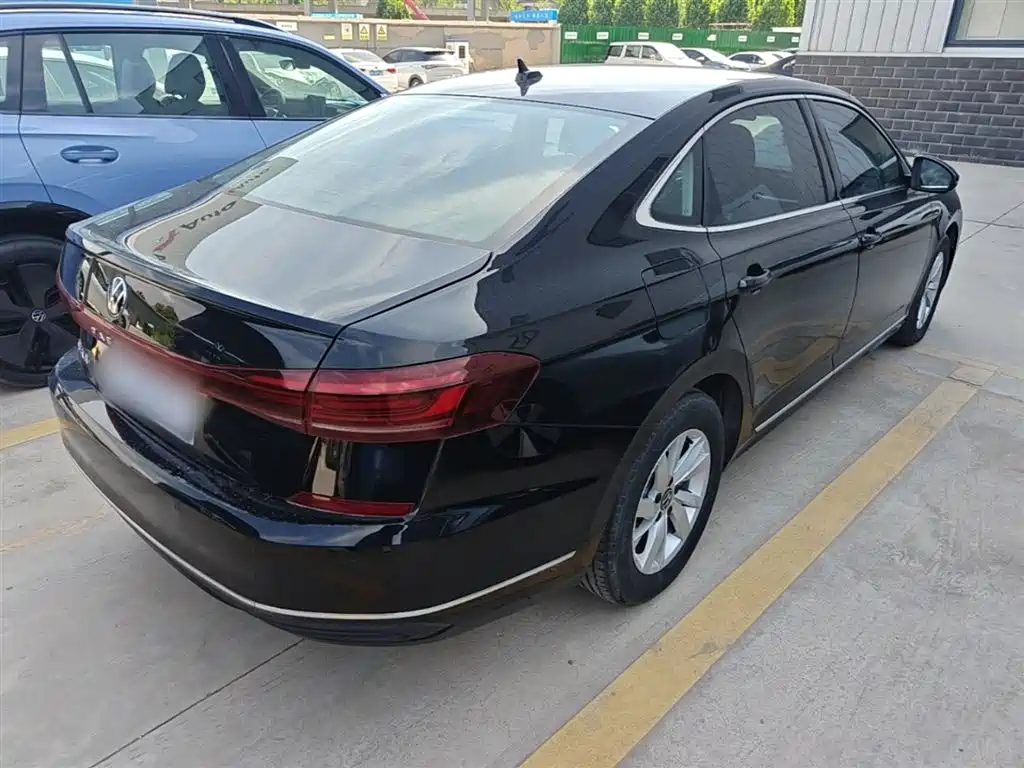 Volkswagen Passat 2025 280TSI
