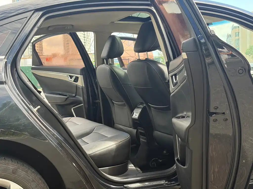 Geely Emgrand GL — миниатюра 14