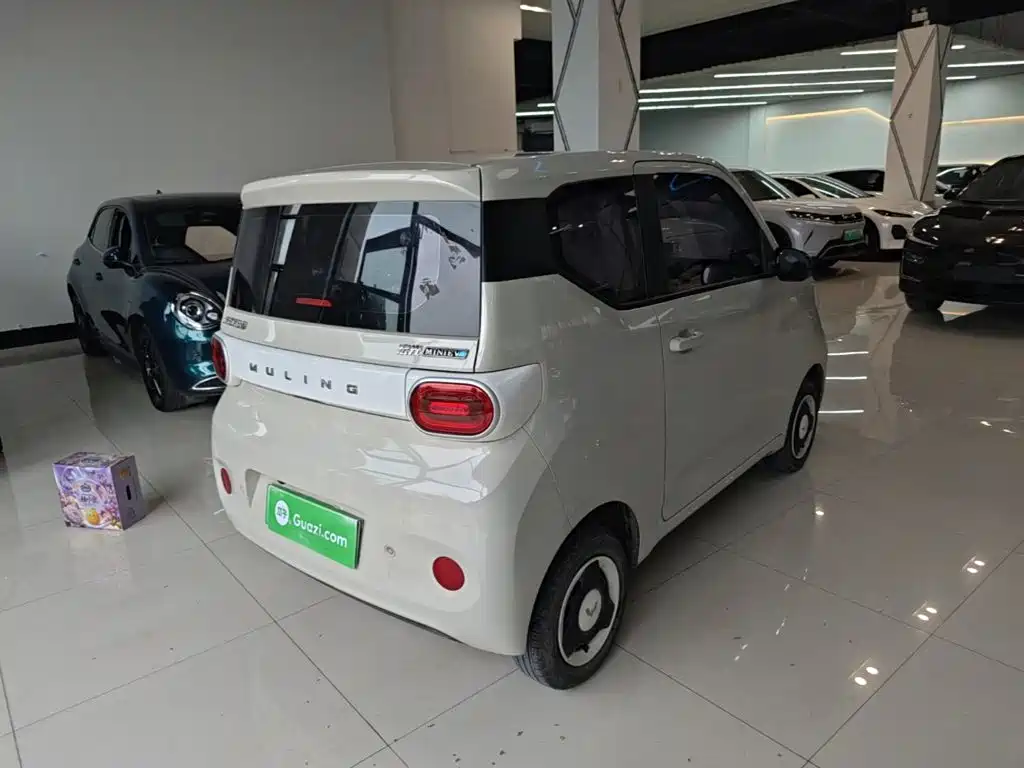 Wuling MINIEV — миниатюра 7