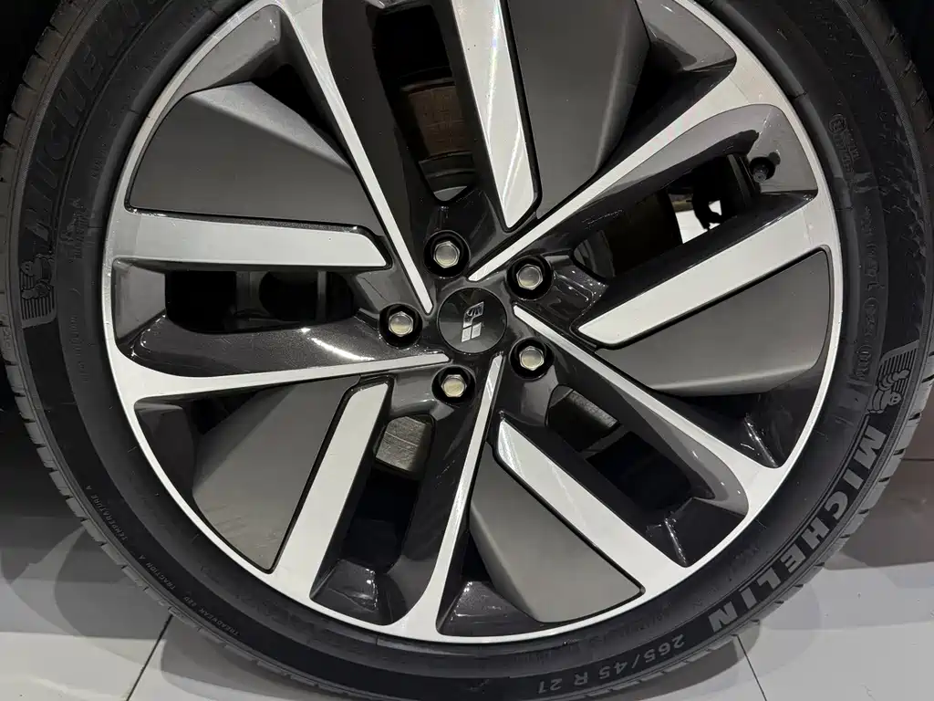 Li Auto Li L7 — миниатюра 18