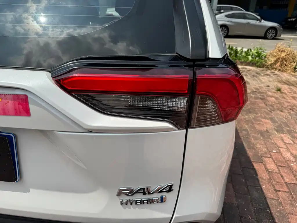 TOYOTA RAV4 RONGFANG