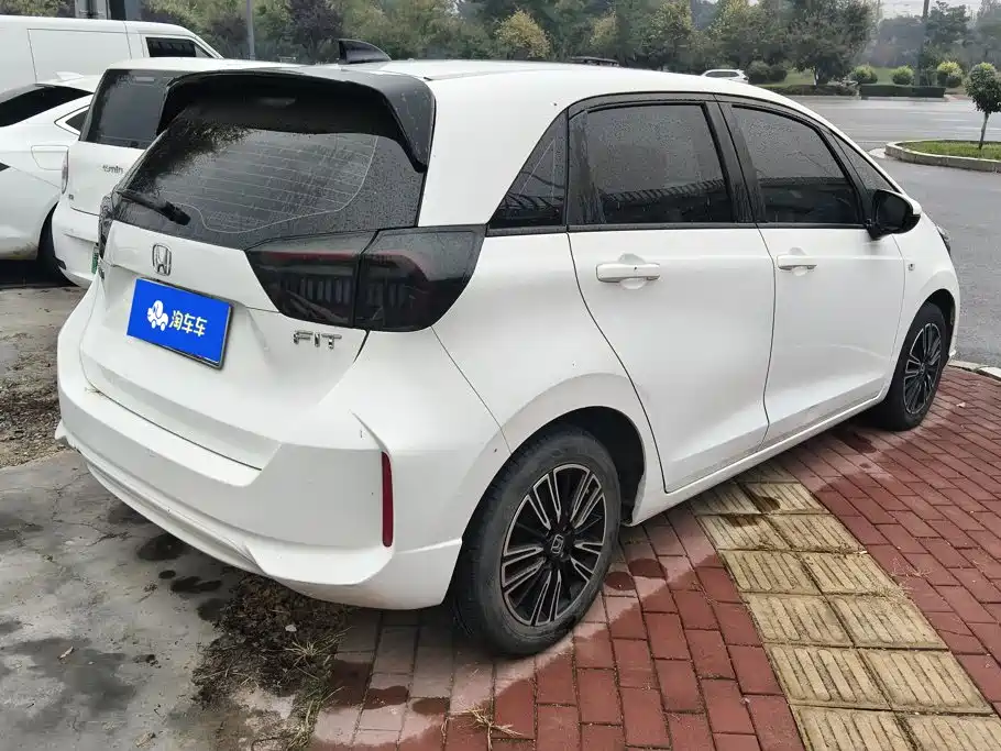 Honda Fit — миниатюра 3