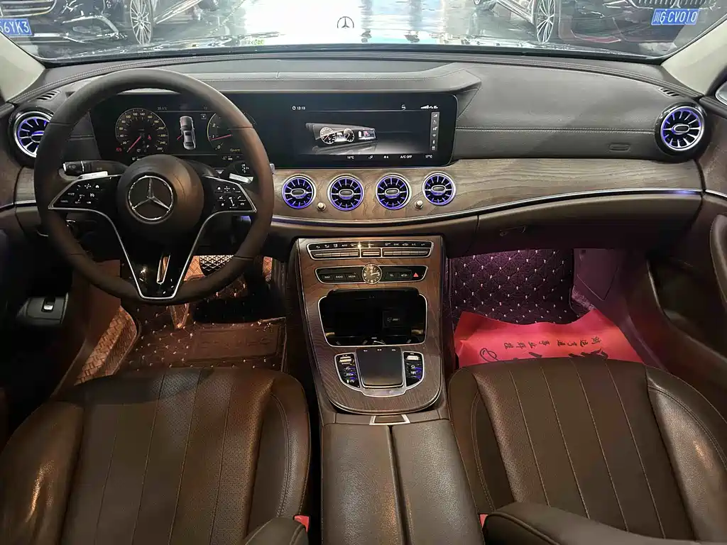 Mercedes-Benz E-Class — миниатюра 7