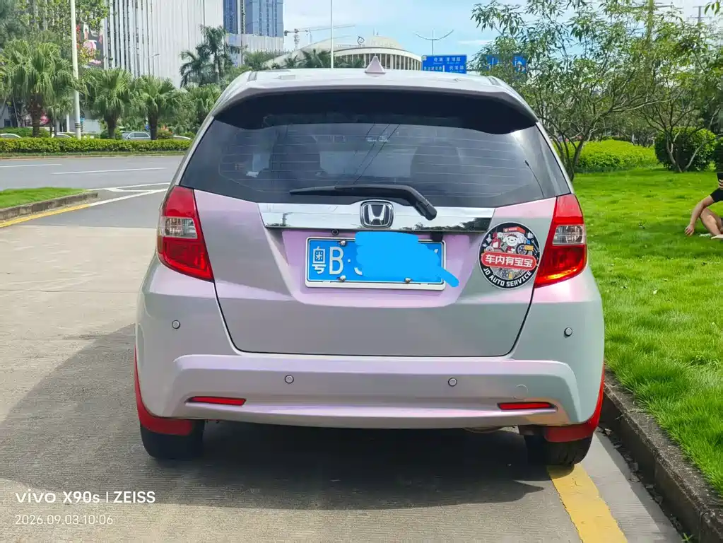 Honda Fit — миниатюра 9