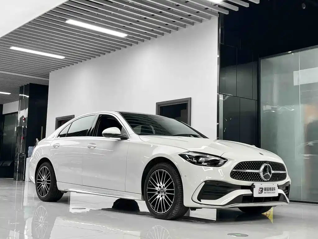 Mercedes-Benz C-Class — миниатюра 3