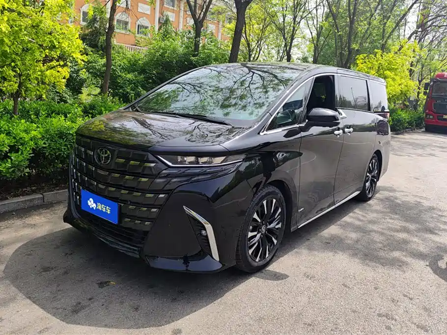 Toyota Alphard 2025